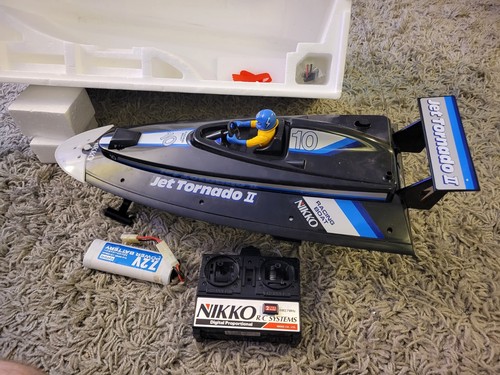 Vintage Nikko Radio/Remote Control Jet Tornado 2 RC Boat 1:10 Scale + 1 Battery - Picture 2 of 24