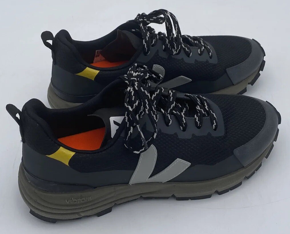 スニーカー VEJA DEKKAN LOW-TOP SNEAKER Veja Dekkan Alveomesh Vibram Low Women's Size 7 Black/Grey