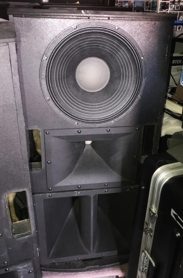1-JBL Venue VS3215-6, 3-Way Full Range Loudspeaker Systems (Great For Install's) - Image 2 of 4