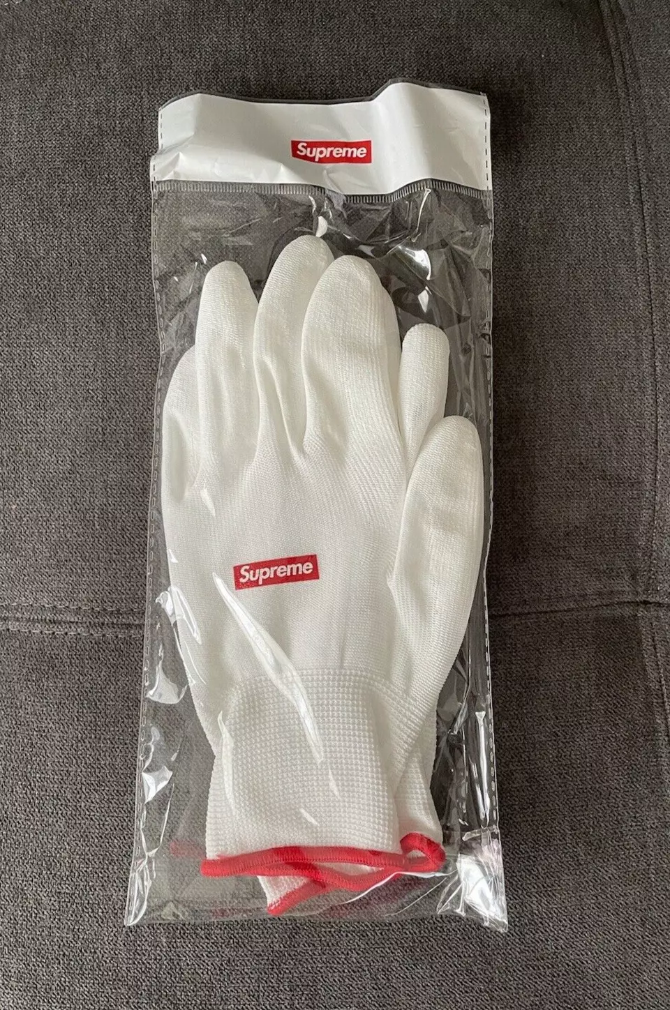 Supreme Rubberized Gloves FW20 Brand New