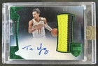 2019-20 Panini Eminence Trae Young Jumbo Patch Auto Green #/3 Hawks