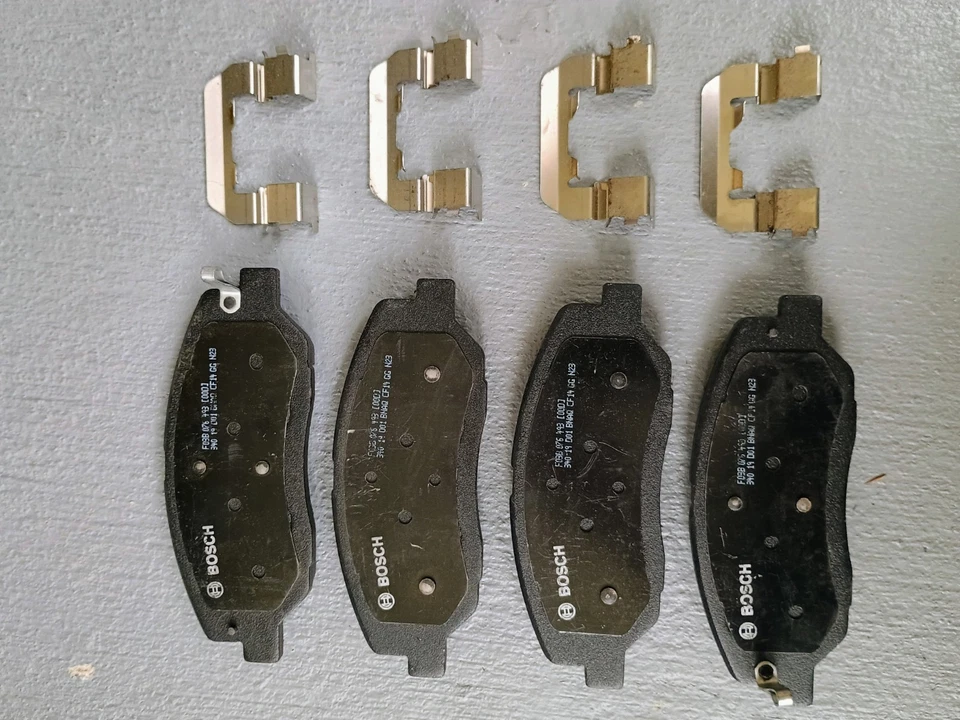 Pastillas de freno de cerámica Bosch BC1202 para Buick LaCrosse 2012-16, Buick Regal 2011-14 Foto 3 de 4