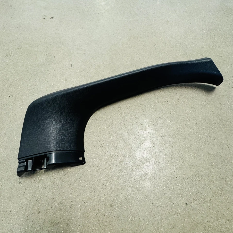 ✅ 2022-2025 MITSUBISHI ECLIPSE CROSS PUERTA LEVADIZA TAPA EMBELLECEDOR SUPERIOR IZQUIERDA 7224A373ZZ Foto 2 de 4