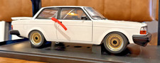AUTOart 1:18 Volvo 240 Turbo Plain Body White 1985 Diecast Model Car RARE HTF