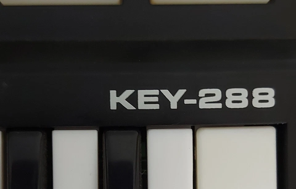 Omnitronic KEY-288 MIDI-Controller | USB-MIDI-Controller mit 25 Tasten, 8 Pads - Bild 2 von 3