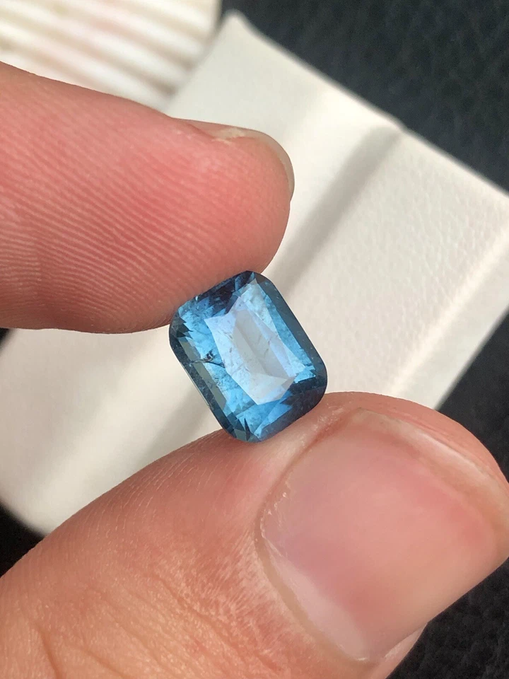 ~~3 quilates hermosa pieza facetada turmalina color azul 😍 Foto 3 de 4