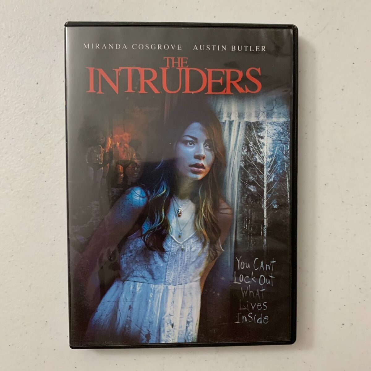 Film Review: The Intruders (2015)