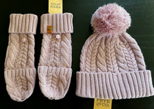 NWT FRYE CO SET Cable Knit Beanie Pom Pom / Cable Knit Pop Top Mittens Mauve