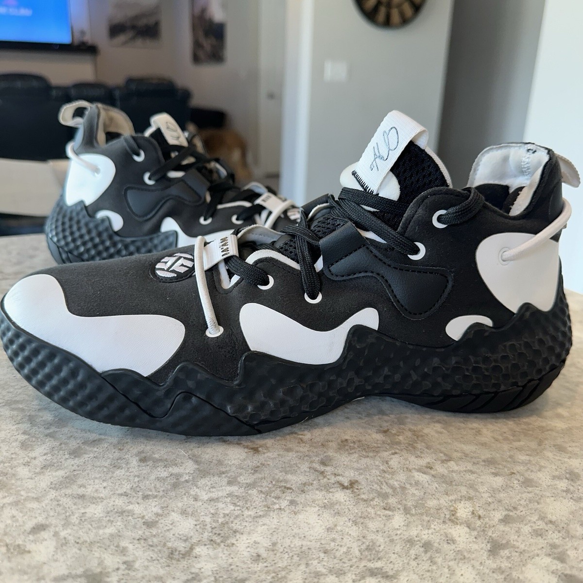 Size 10.5 - adidas Harden Vol. 6 Black White Basketball  display picture 1