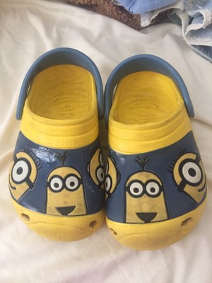 minion clogs