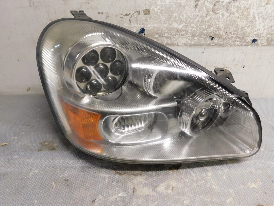 2002-2005 Infiniti Q45 RH Passenger Headlight HID 02-04 - Image 3 of 4