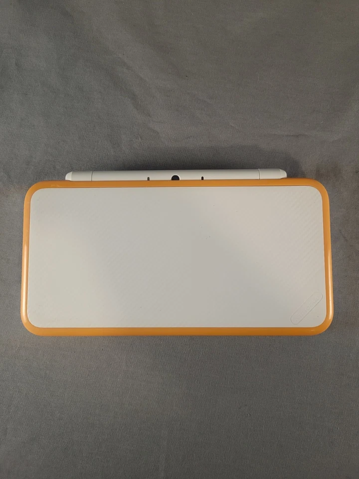 Nintendo 2DS XL Handheld System - JAN-001 - White & Orange - Charger - Tested! - Image 2 of 4