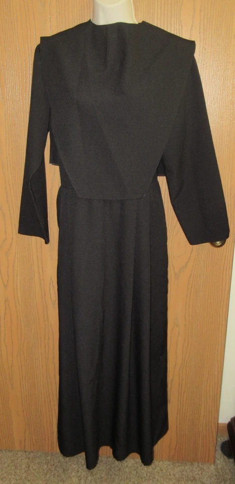 HANDMADE AMISH BLACK Plain cape dress 2 aprons bonnet costume pullover b42" w35" - Image 2 of 4