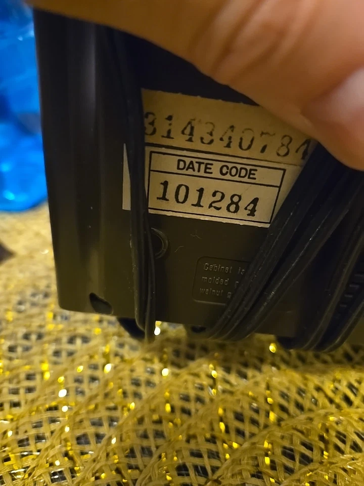 Radio despertador digital AM/FM Sanyo RM5006 pantalla roja para piezas Foto 4 de 4