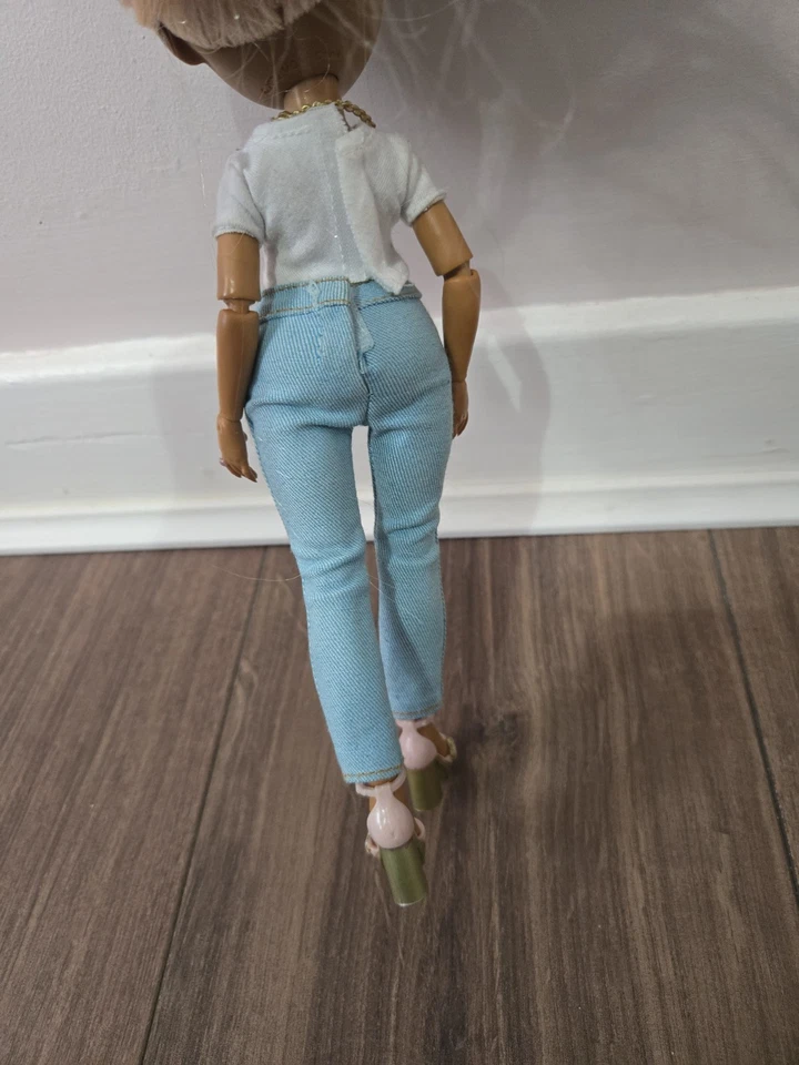 Rainbow High Sabrina St Cloud Fashion Doll - Image 3 of 3