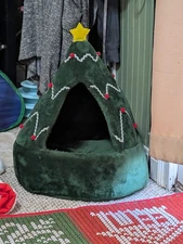 Christmas Tree Cat Bed