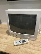 JVC 14” White CRT Color Television C-13111 Retro Gaming TV w/ Remote EXCELLENT!
