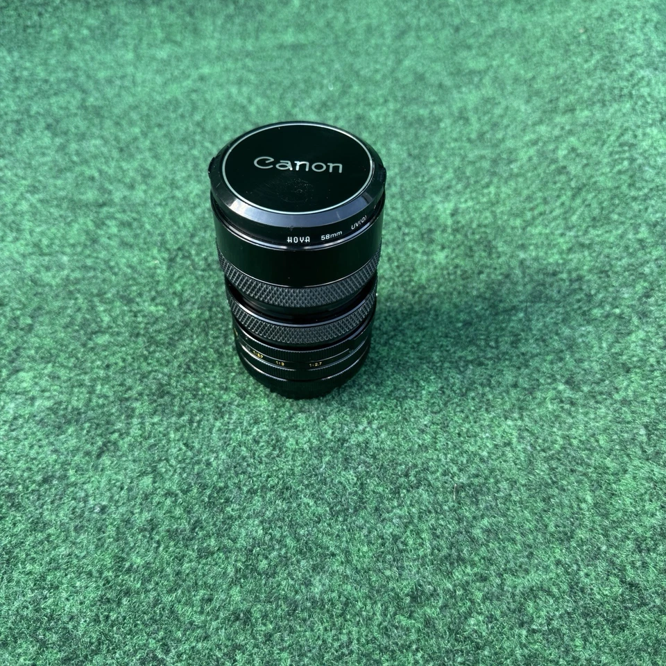 Soligor 35-70mm f/2.5-3.5 Macro Zoom Lens 58mm Japan w/ Filter & Pouch - Image 2 of 4