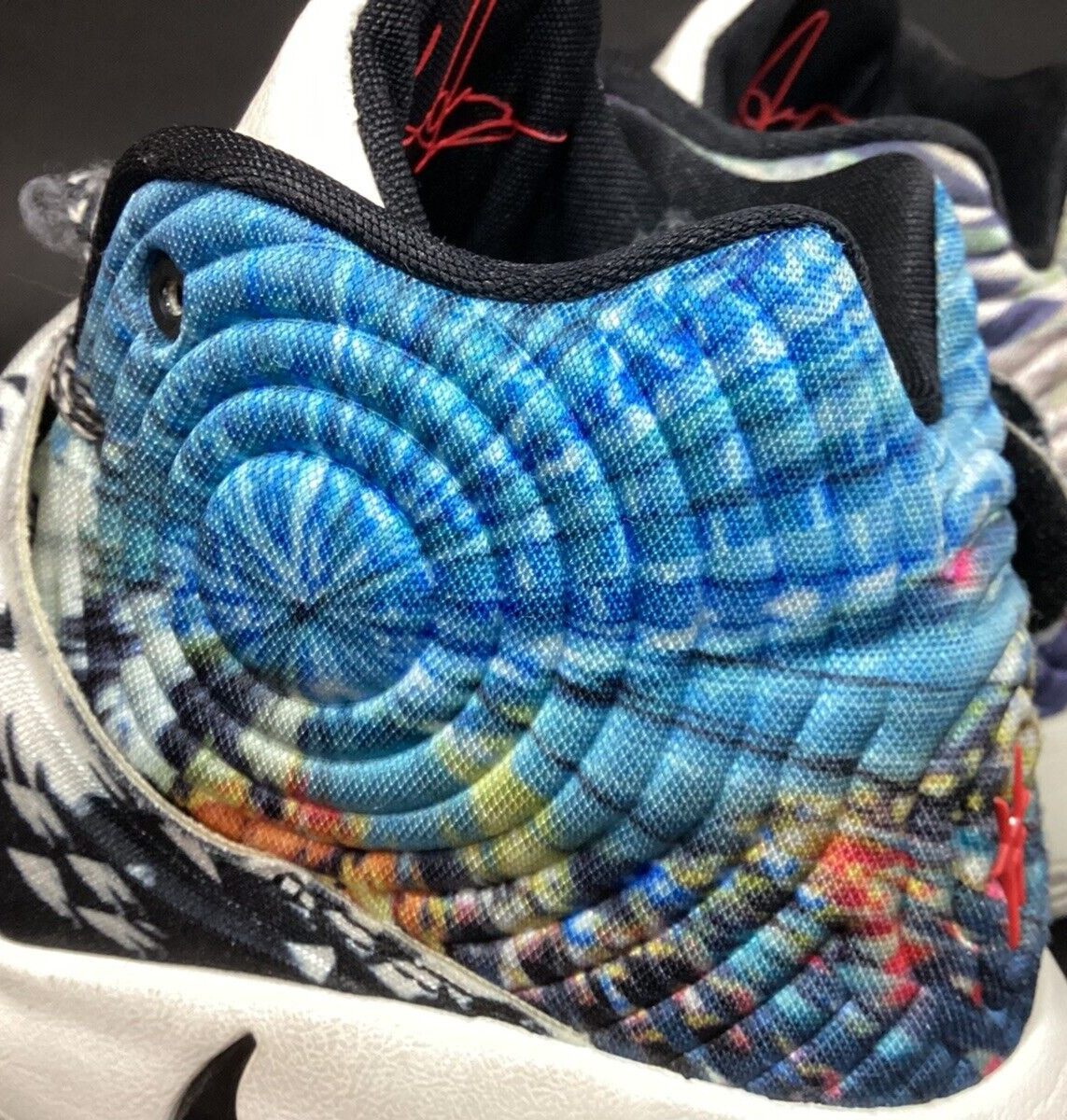 Nike Kyrie 2-Men's 7 -Multicolor Black Sail Mid Basketball Shoe