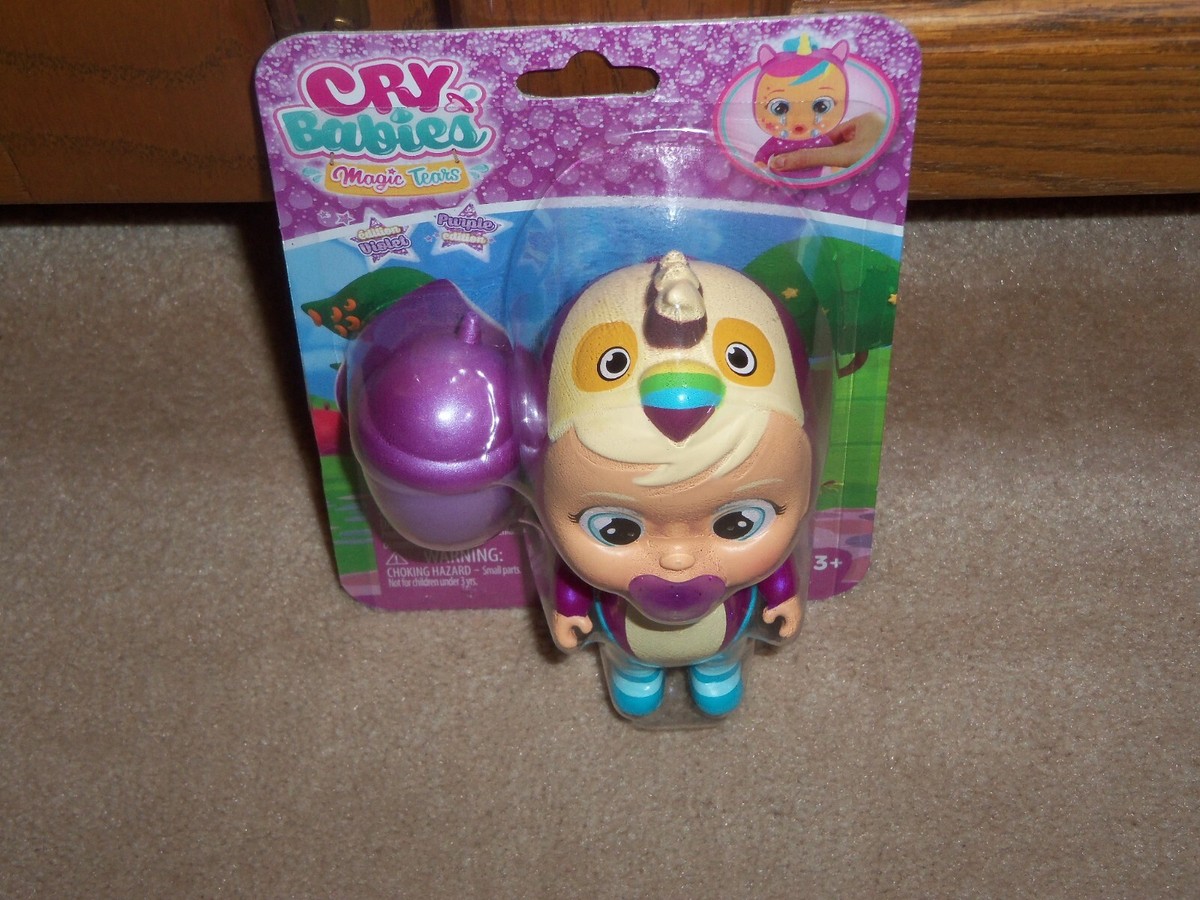 a*t様 SNEAK PEEK Cry Baby CRYBABY CRYING TO THE MOON SITTING SERIES FIGURES CRYBABY is on a