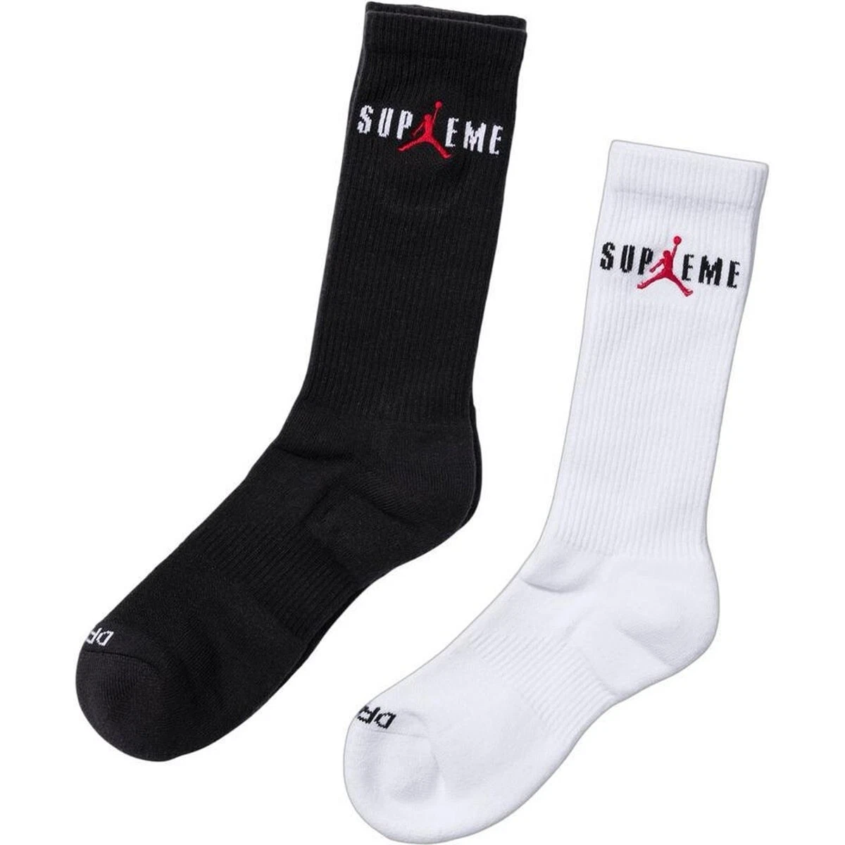 CHAUSSETTES SUPREME JORDAN CREW NOIR + BLANC MEDIUM (LES DEUX PAQUETS) *EN MAIN*