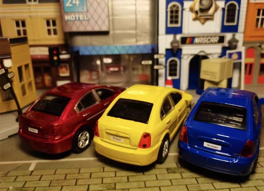 RARE!!!!! 1/32 Hyundai Accent car model YELLOW COLOR | eBay