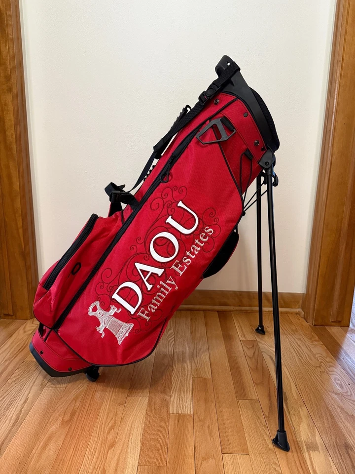 NUEVA bolsa de golf Scotty Cameron Daou Family Estates Winery Foto 3 de 4