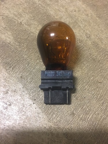 PH12V 3457NAK K705 Parking Amber Light Bulb Fits Ford Focus