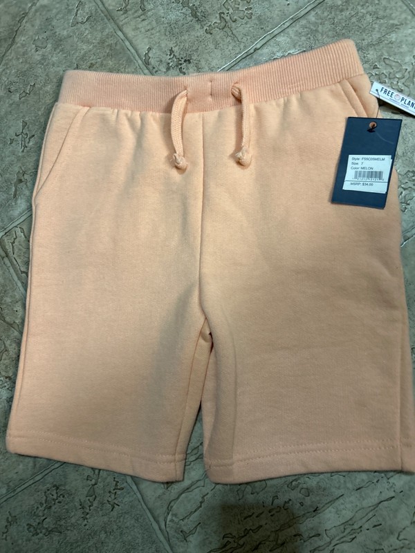 girls melon colored knit elastic waist shorts size 7 Free Planet