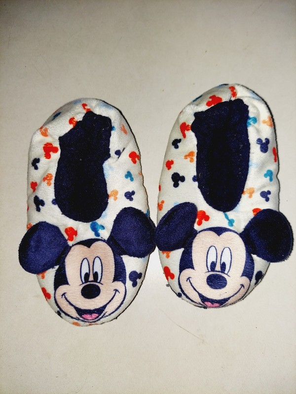 Toddler size small (5-6) Mickey Mouse polka dot slippers
