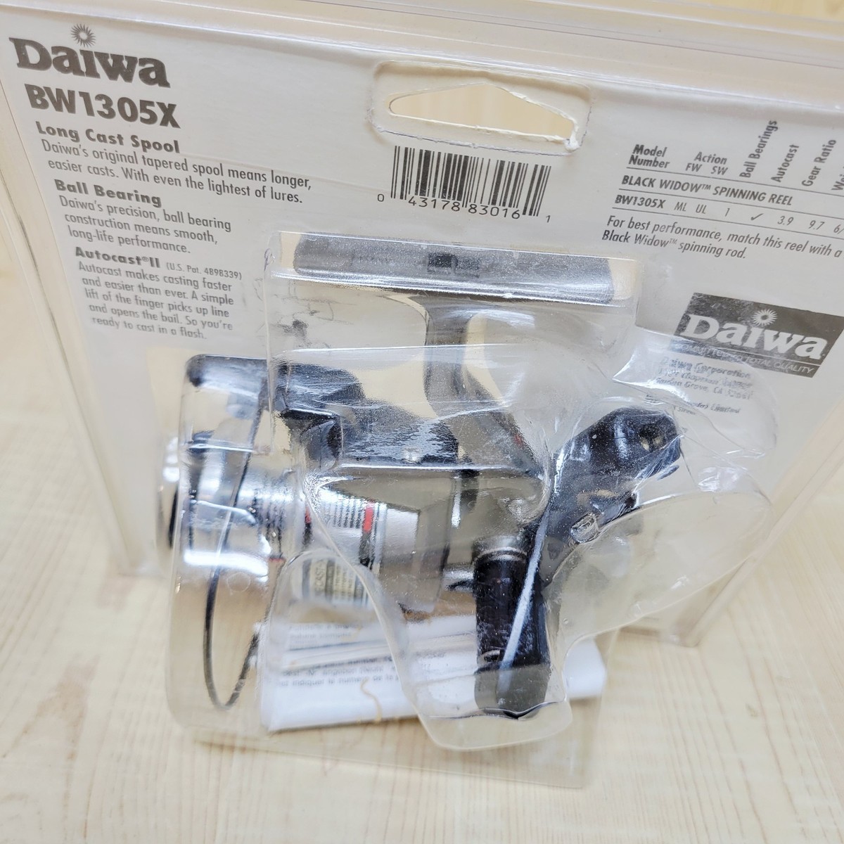 Daiwa BW1305X Long Cast Spool Graphite Reel Black Widow Series NEW