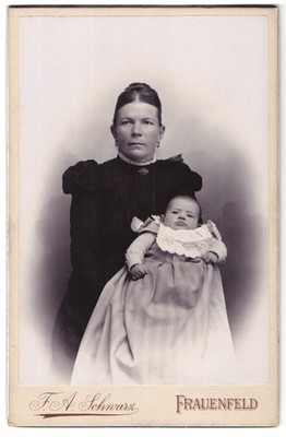 Photograph F.A. Schwarz, Frauenfeld, vis-a-vis Wyler station, portrait mother m 