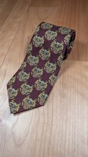 Gucci Neck Tie 100 Silk 3.5  X 58  Red Gold Crest Luxury Logo Vintage VTG