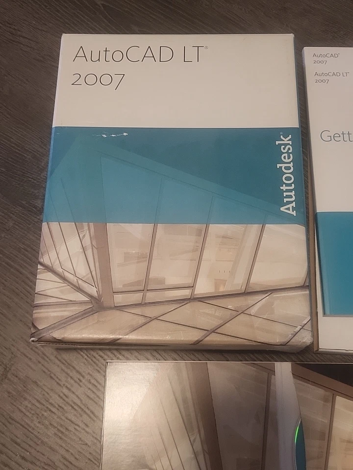 Autodesk LT AutoCAD 2007 DVD with Serial Number and Product Key (5 SEAT) - Image 2 of 4