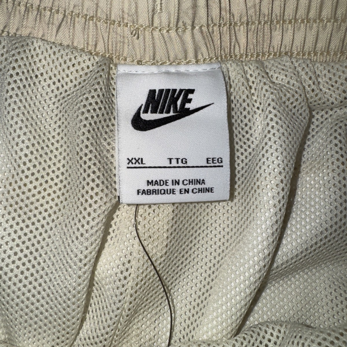 Nike Sole Food Woven Shorts DR9781-238 New Beige Cream XXL | eBay