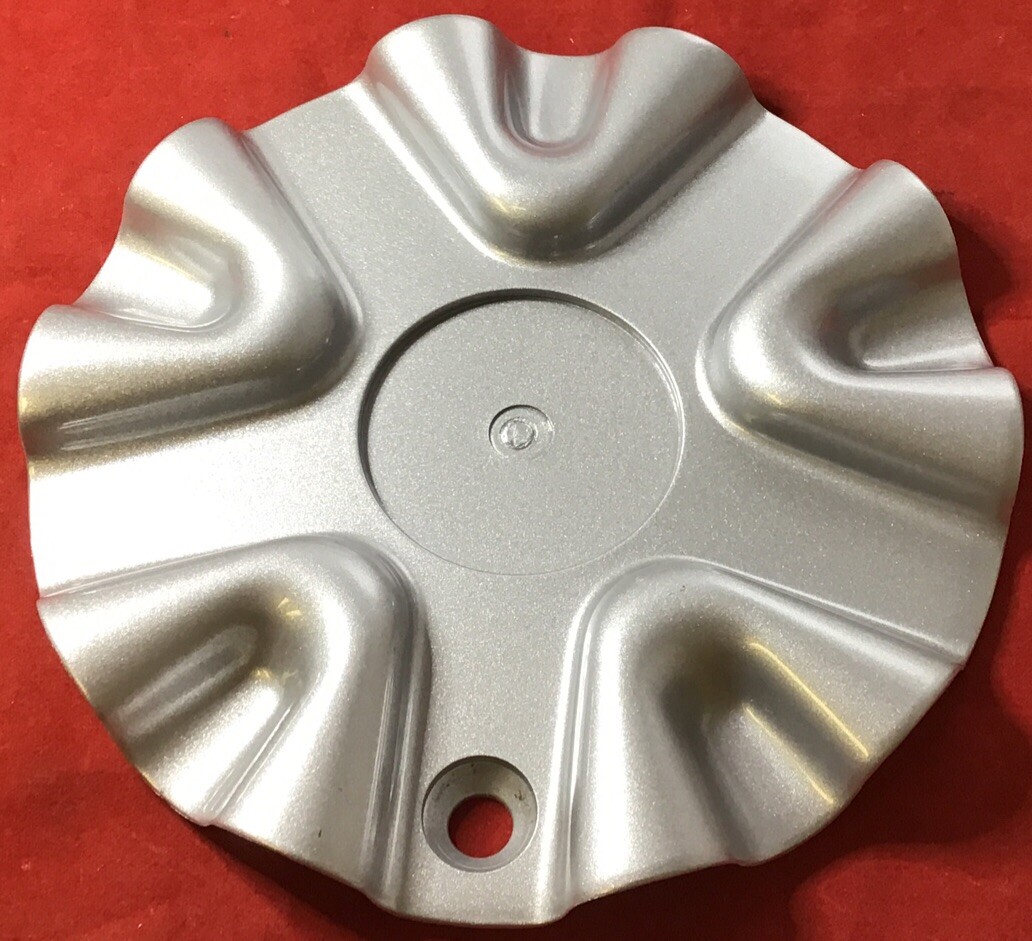 ONE USED POLO CAP-172450 Wheels SILVER  WHEEL Center Cap # CAP-172450 8950