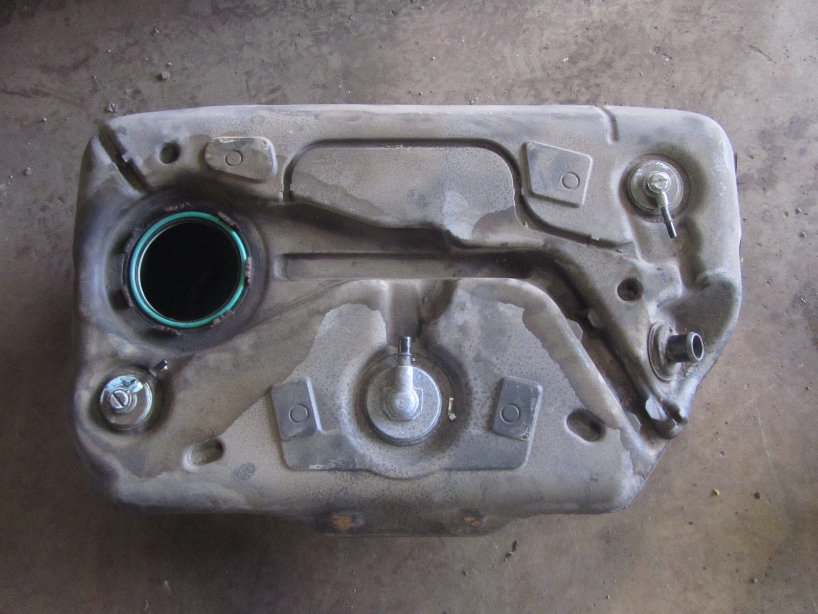 0708 BUICK LUCERNE Fuel Gas Gasoline Tank Federal Fed Emissions opt