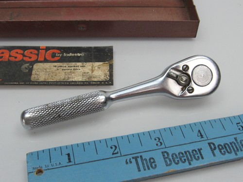 Vintage Indestro 6072 1/4" Ratsche Steckschlüsselsatz Box Koffer Metall rot Posten - Bild 8 von 15