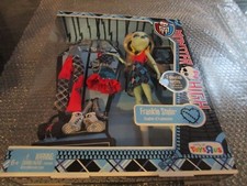 NEW Monster High Frankie Stein I Love Fashion Toys R US extra outfits Doll MH