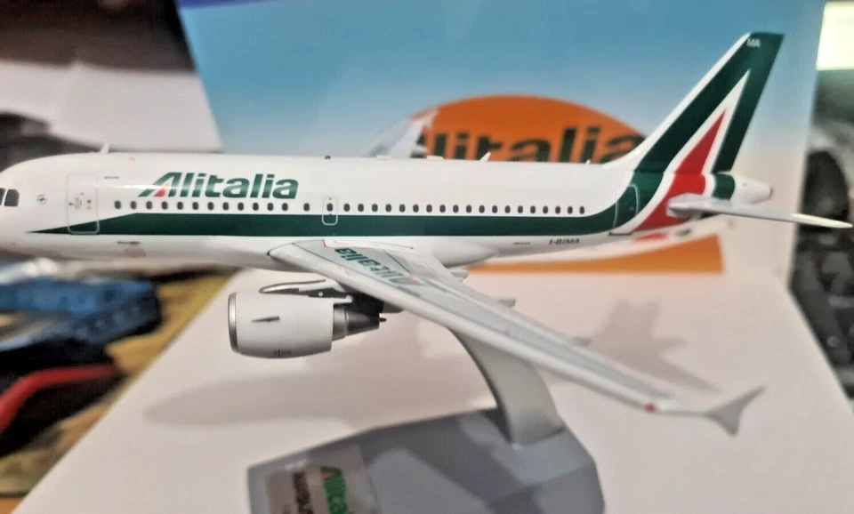 Alitalia Airbus A319 CEO I-BIMA - Scala 1:200 Die Cast - InFlight 200 - Immagine 3 di 4