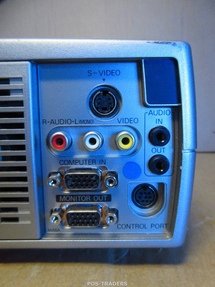 Sanyo PLC-XU20B Projector Beamer 4000 LUMENS XGA 3LCD - No remote - TESTED OK - Bild 2 von 4