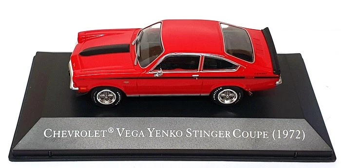 Chevrolet Vega Yenko Stinger 1972 cupé Altaya escala 1/43 17725B - rojo/negro Foto 4 de 4