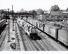 8 x 10 Photo:  New Haven  ( F -M ) # TM-2 & TM- 1 New Haven CT 7/8/53