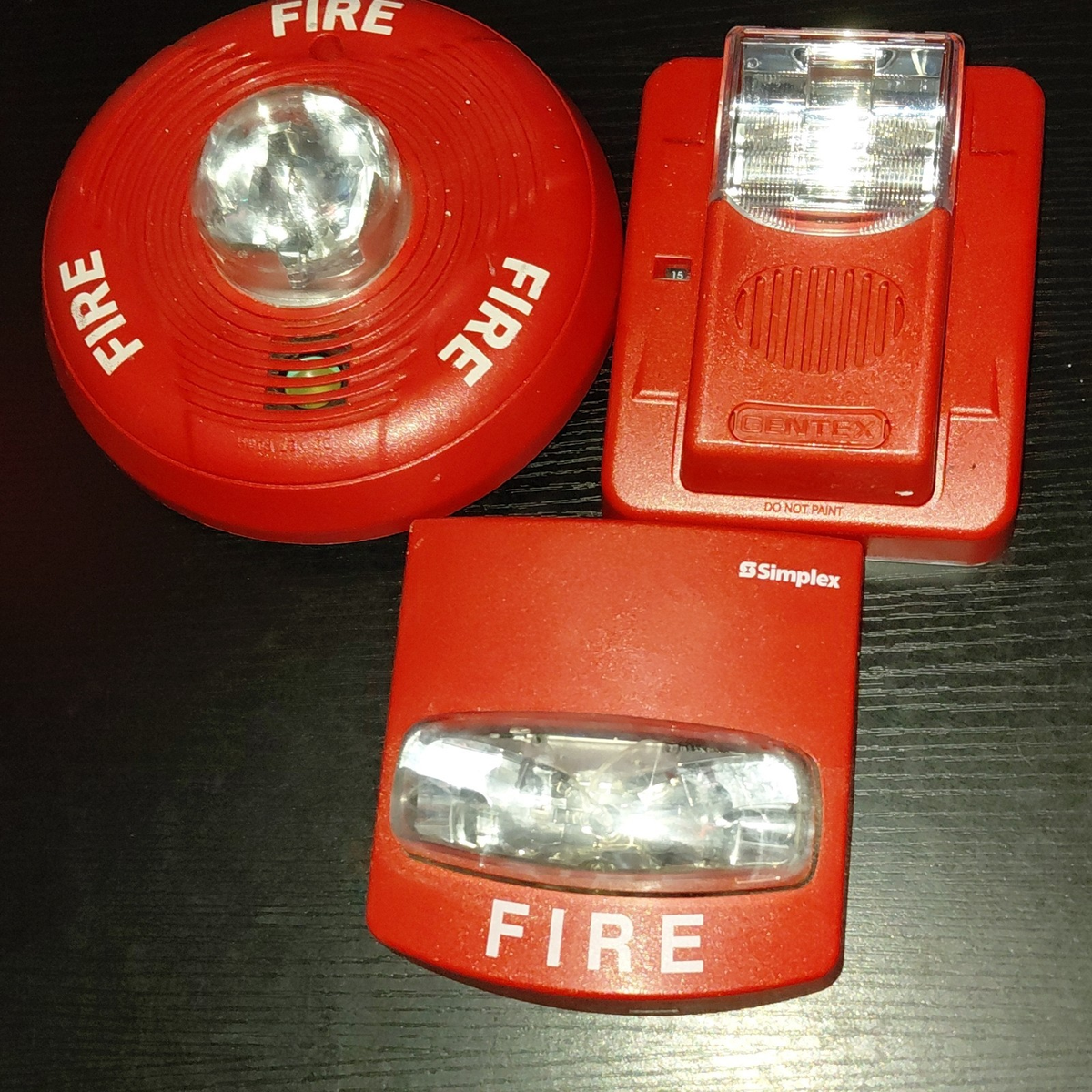 赤水晶スフィアNo.2533 Fire Alarm Lot of 3 Simplex 4904-9332/Gentex GEC3-24WR/System