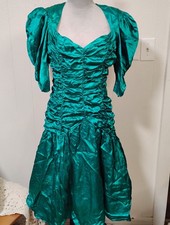 Vintage 1980s gunne sax By Jessica McClintock Emerald Green Ruched Satin 11/13