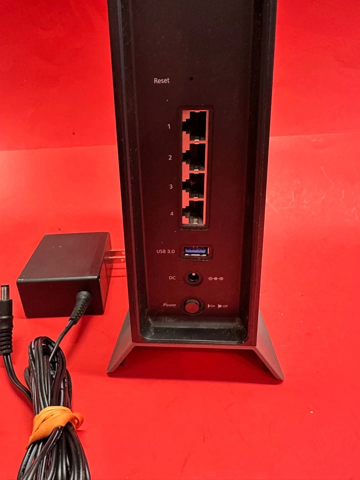 Netgear Nighthawk AX8 - AX6000 cax80 Cable Modem, Built-in WiFi 6 Router - Image 4 of 4