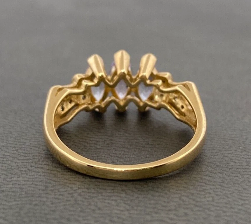 9ct Yellow Gold Iolite & Diamond Cluster Ring Size N - Image 4 of 4