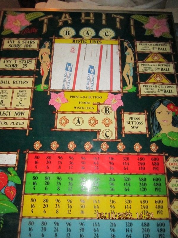 pinball GLASS TAHITI