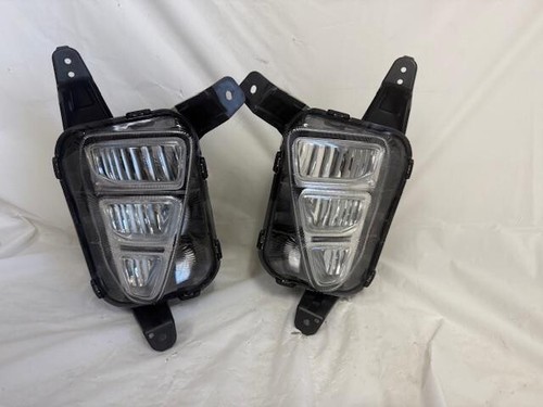 Set of OEM 2016-2018 Kia Optima Driver & Passenger  Side LED Fog Lights Light - Picture 1 of 3