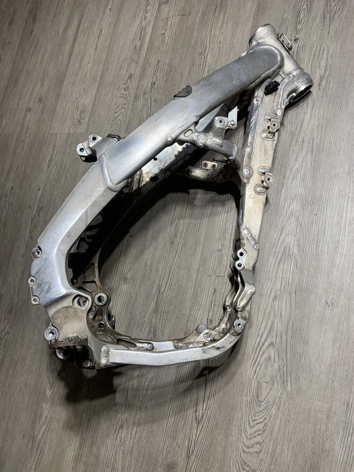 Suzuki RMZ450 2014 cuadro mainframe chasis carrocería 8646 S63 Foto 2 de 4